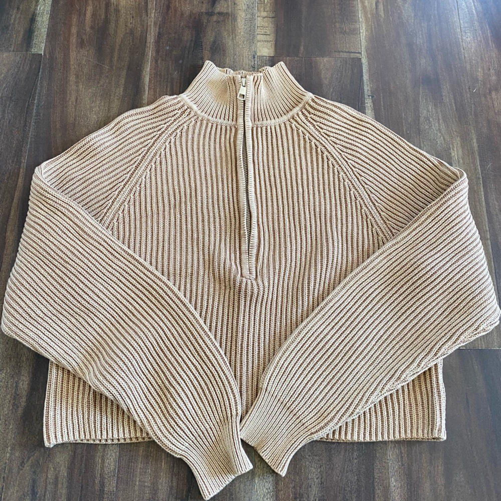 American Eagle Outfitters Tan Ribbed Sweater